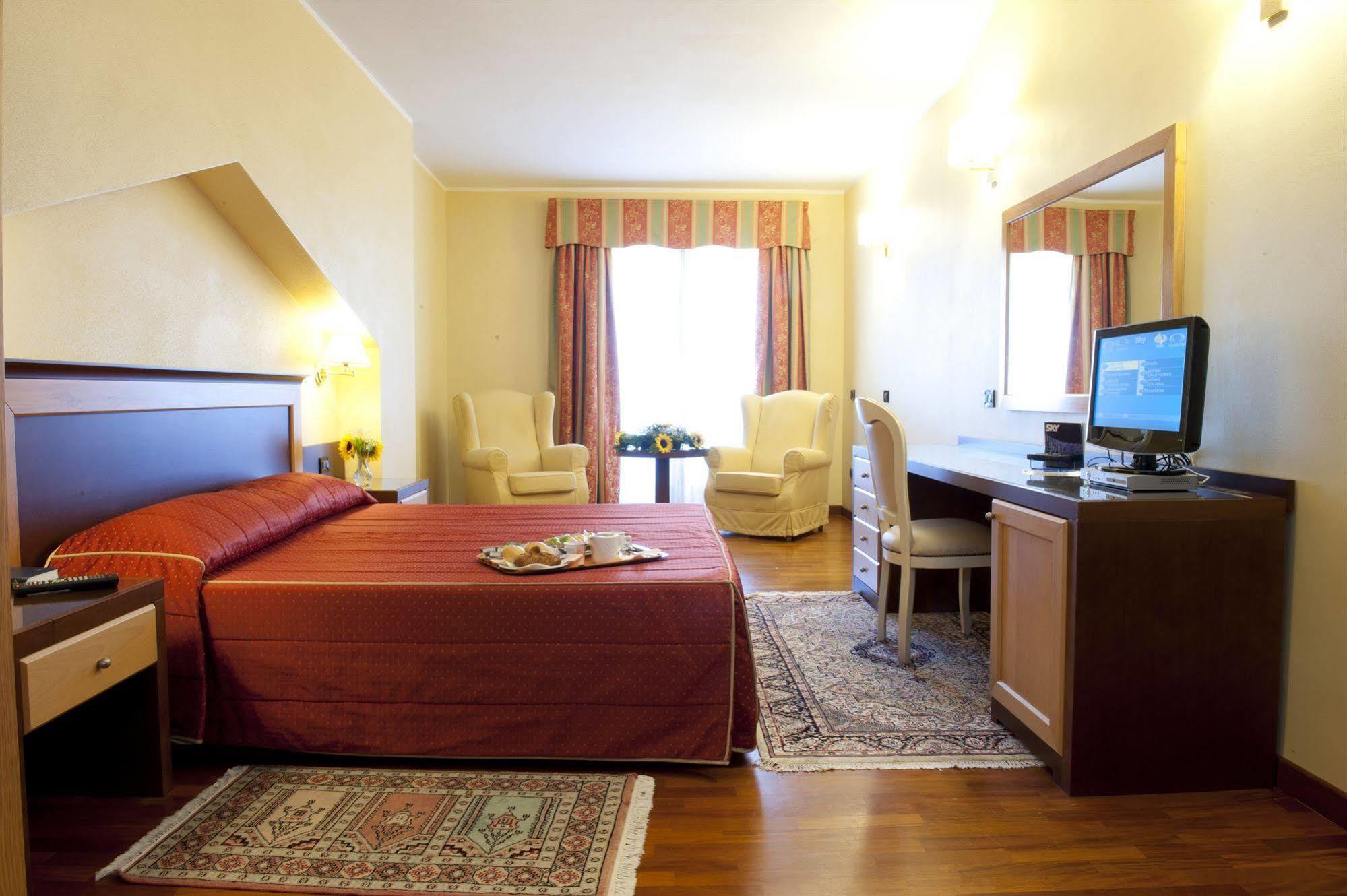 Hotel Grillo Assemini Εξωτερικό φωτογραφία