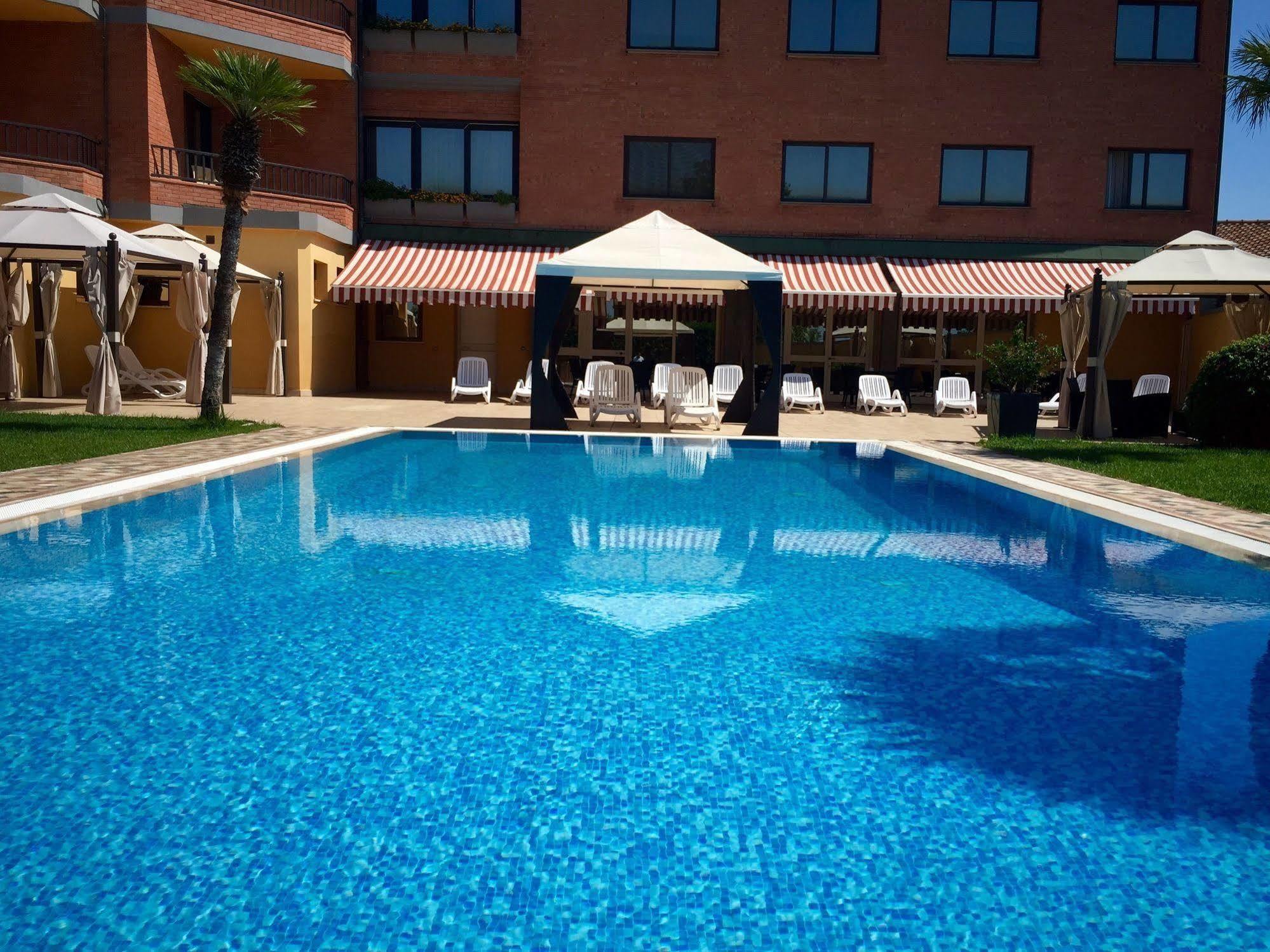 Hotel Grillo Assemini Εξωτερικό φωτογραφία