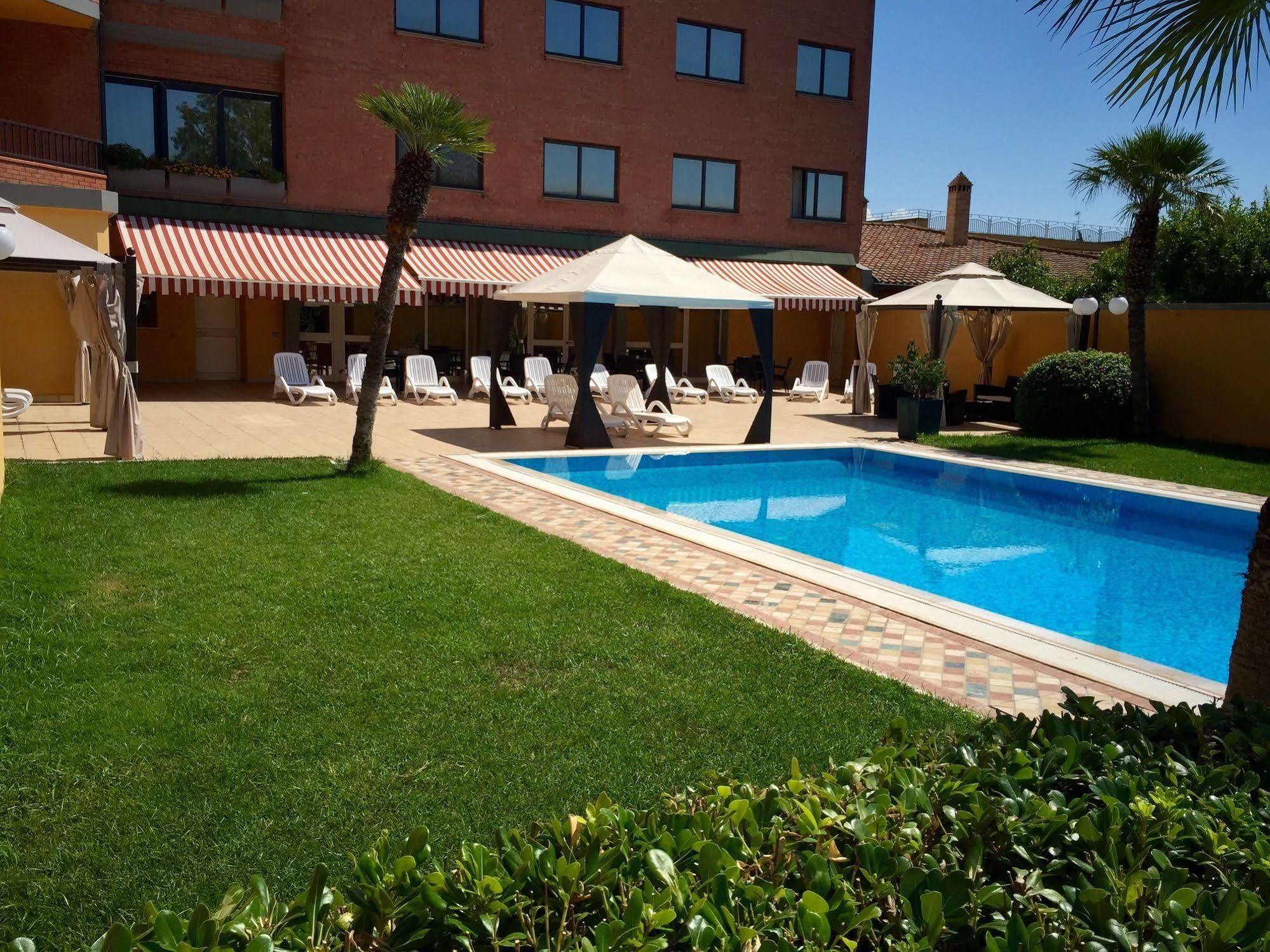 Hotel Grillo Assemini Εξωτερικό φωτογραφία