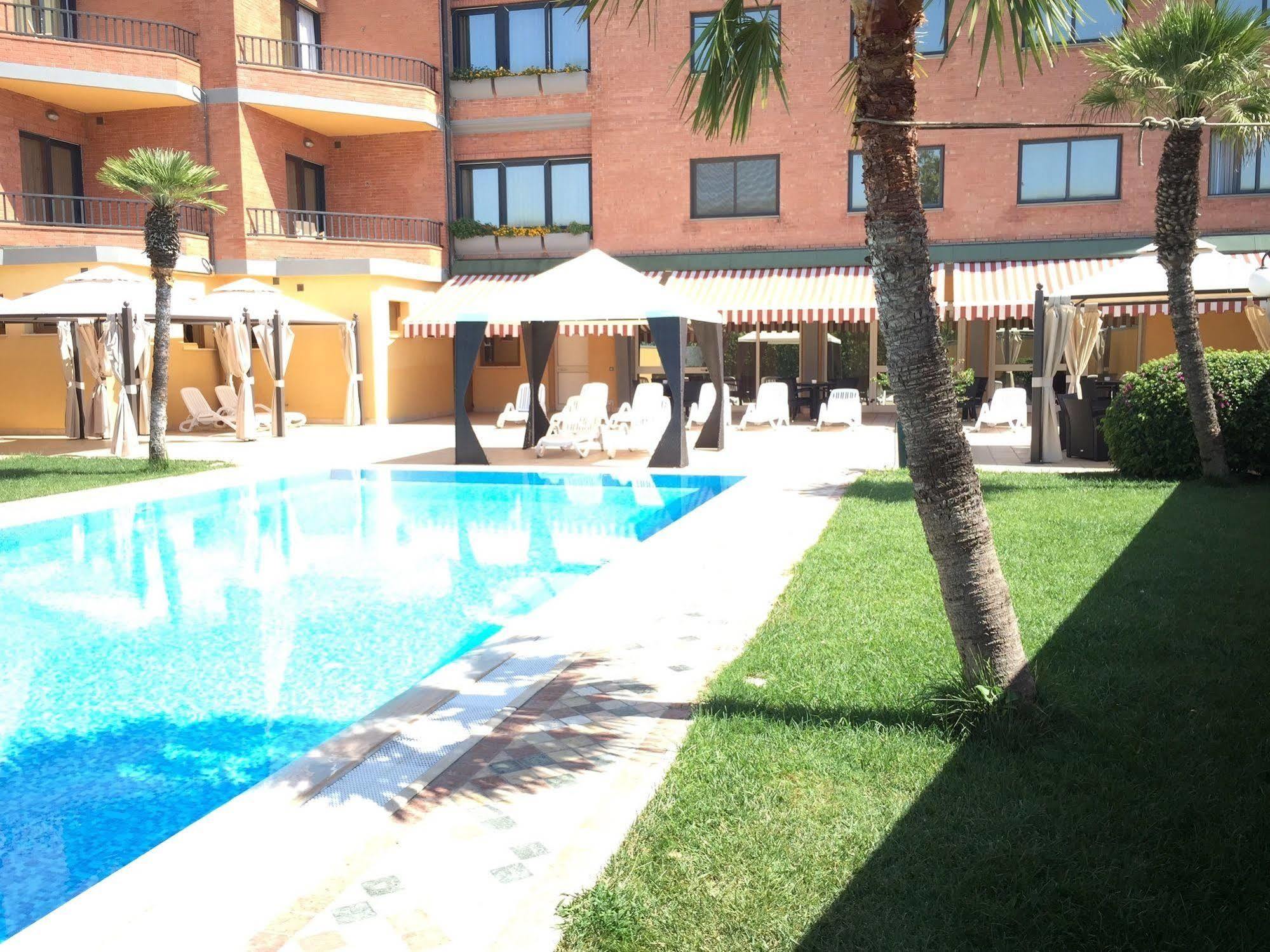 Hotel Grillo Assemini Εξωτερικό φωτογραφία
