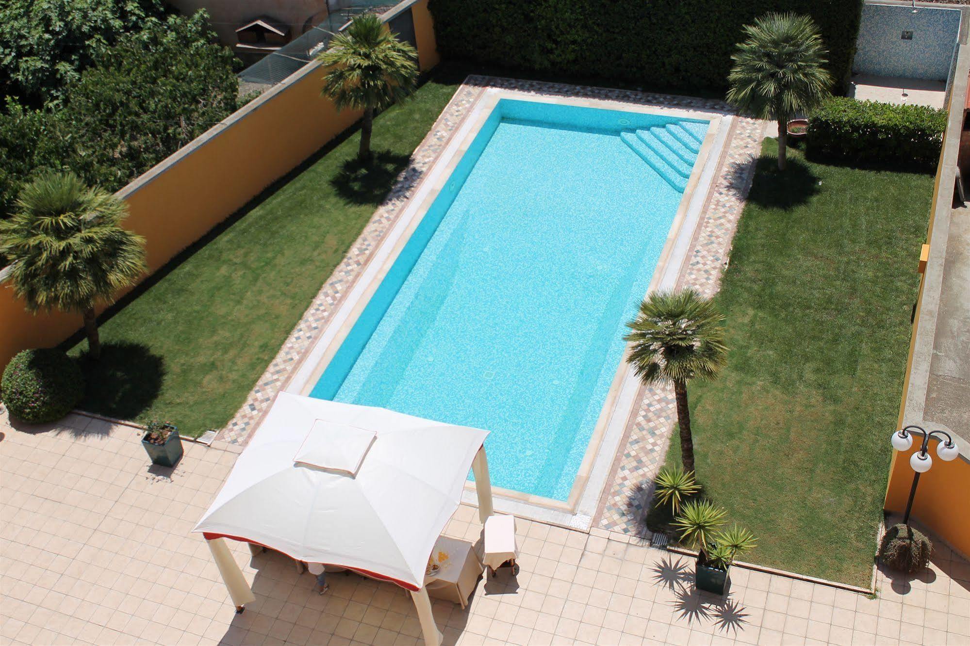 Hotel Grillo Assemini Εξωτερικό φωτογραφία