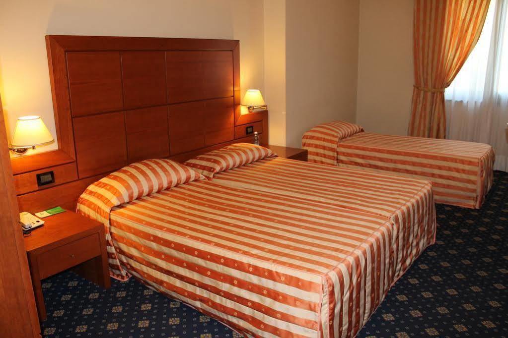Hotel Grillo Assemini Εξωτερικό φωτογραφία